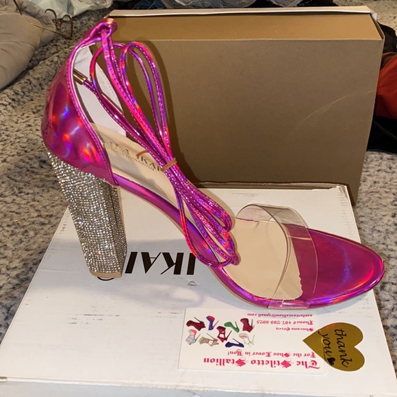 Diamond studded heel - Picture 2 of 3